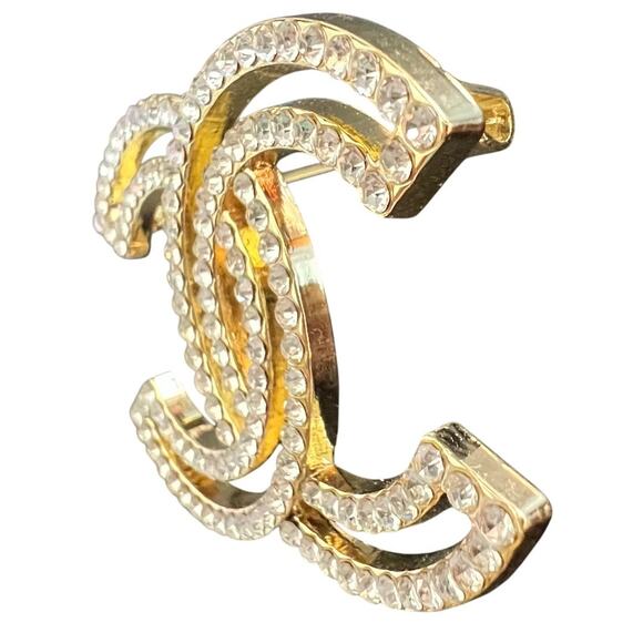Chanel Gold Interlocking Crystal Cut Out Brooch Fall/Winter Act I 2021 (CHXX025) - Picture 3 of 5